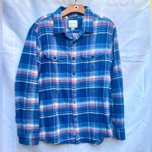 American Eagle Mens Large Flannel Button Up. Wore 1X Like brand new! NON SMOKER